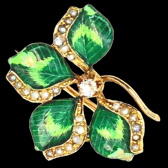 Vintage seed pearl enamel diamond 4 leaf clover brooch - Picture 5 of 8